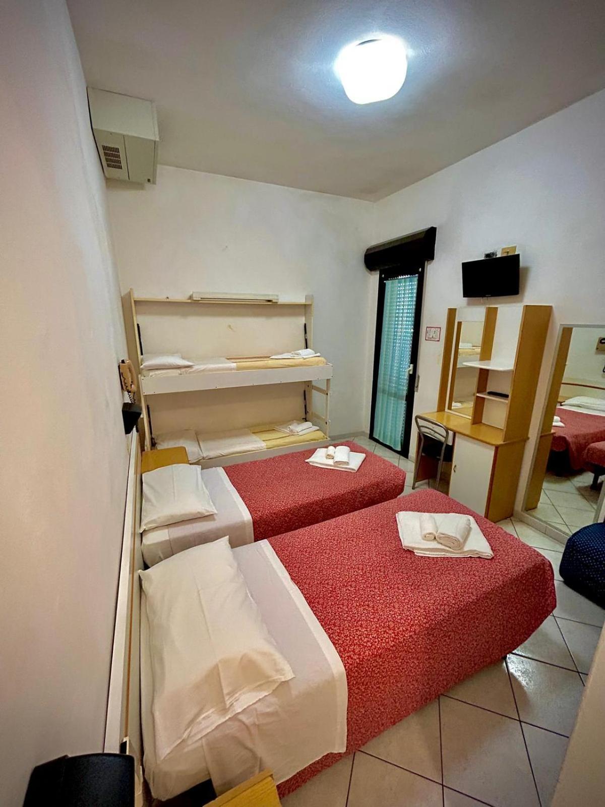 Hotel Sacramora Rimini Exterior foto